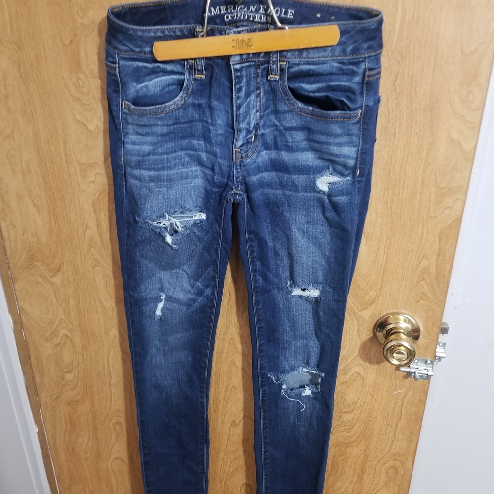 American Eagle Outfitters Women's Dark Blue Ripped Skinny Jeans